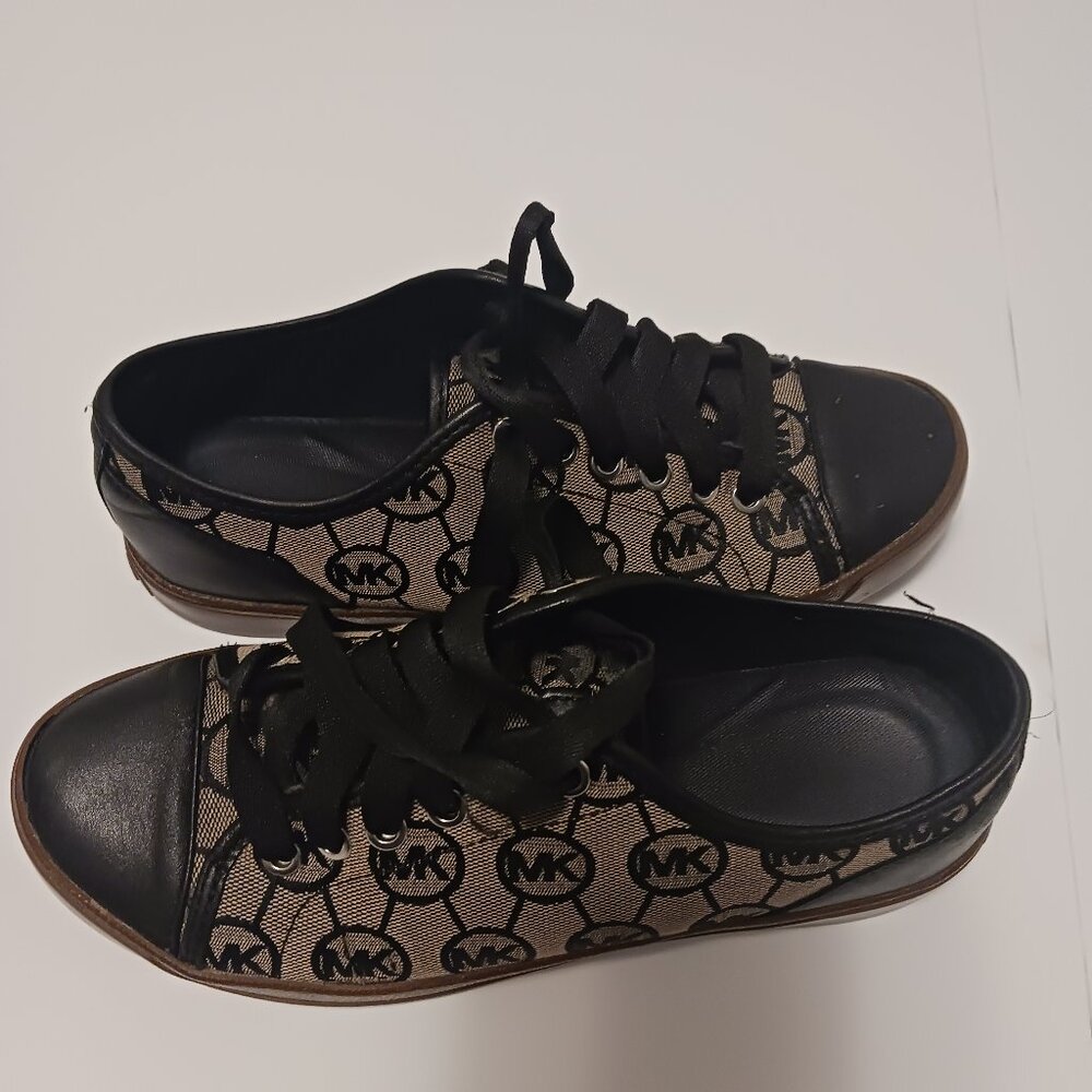 Women Michael Kors Shoes